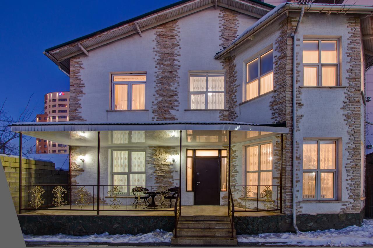 Centre Hostel Бишкек Екстериор снимка