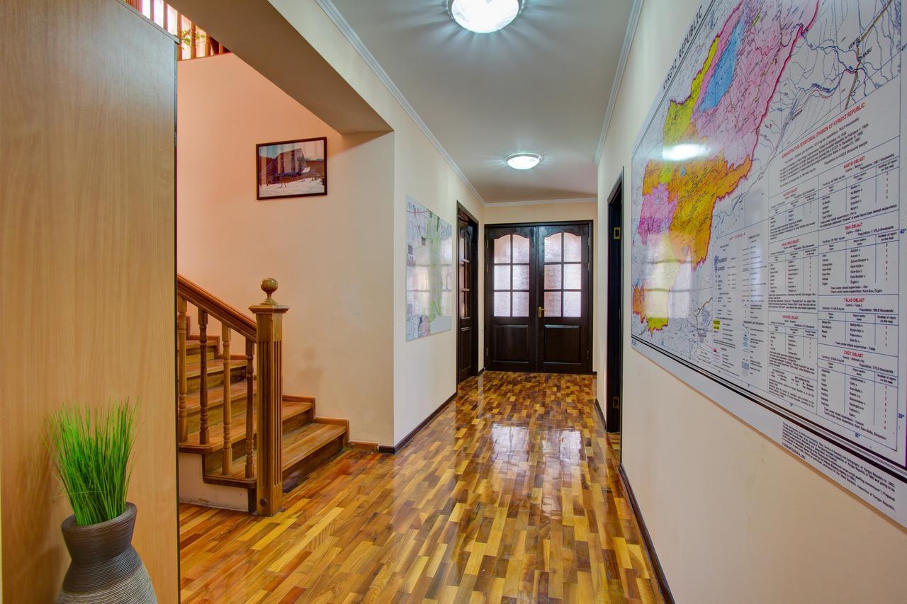 Centre Hostel Бишкек Екстериор снимка